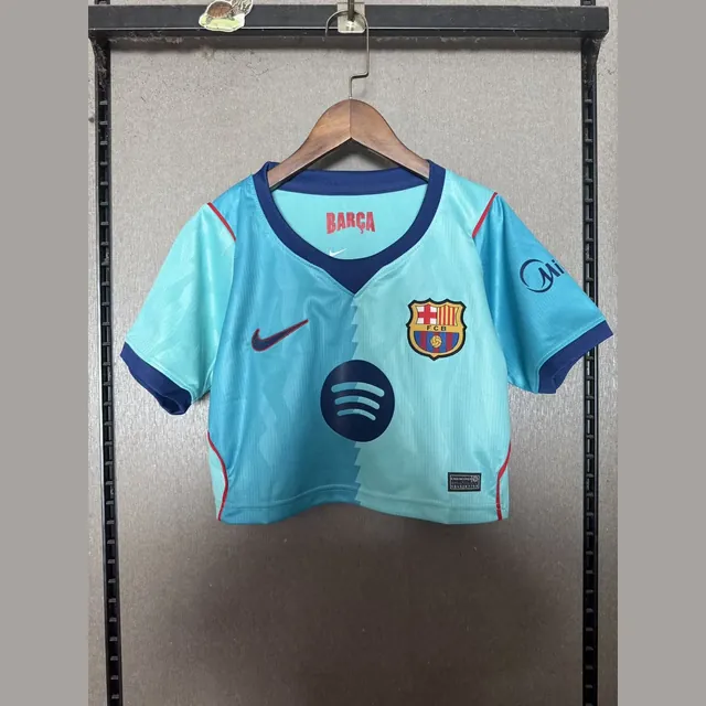 חולצת קרופ טופ נשים ברצלונה שלישית 2026/27